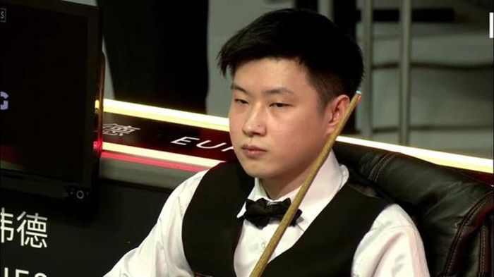 杨若晴点点头，再次叮嘱小雨：害人之心不可有，防人之心不可无。